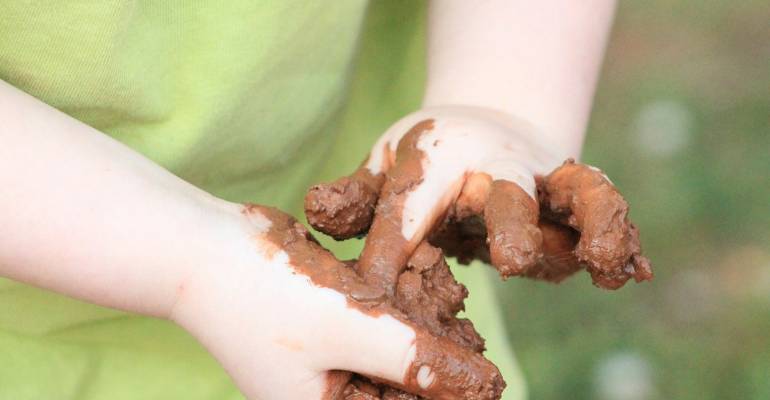 Your Gut Health…. Time to Tuck into the Mud Pies?